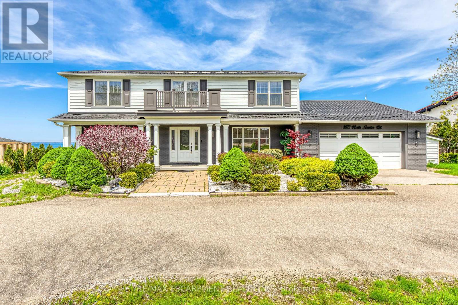 1073 North Service Road, Hamilton, Ontario  L8E 5E1 - Photo 1 - X12145891