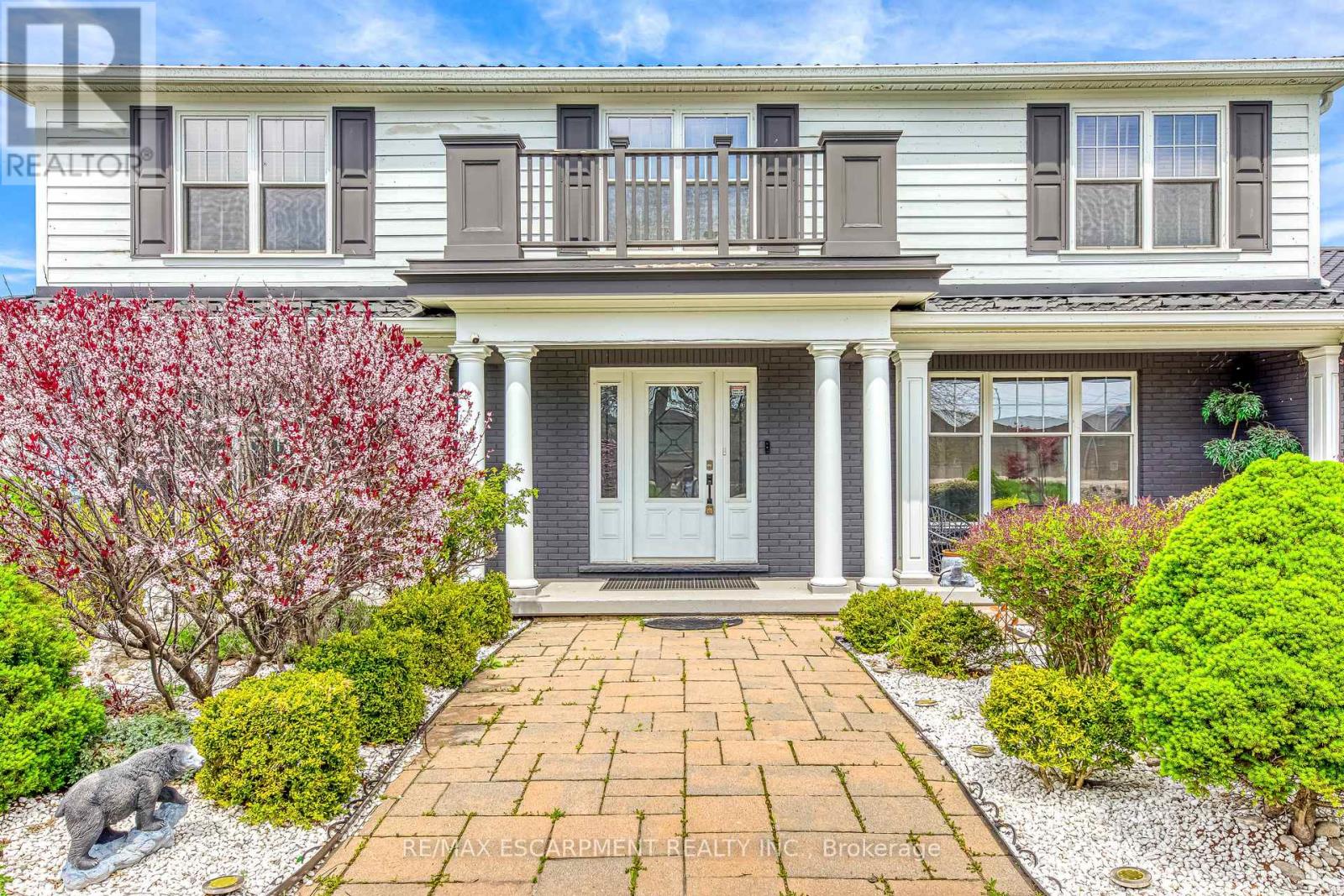 Property at 1073 NORTH SERVICE ROAD image 2