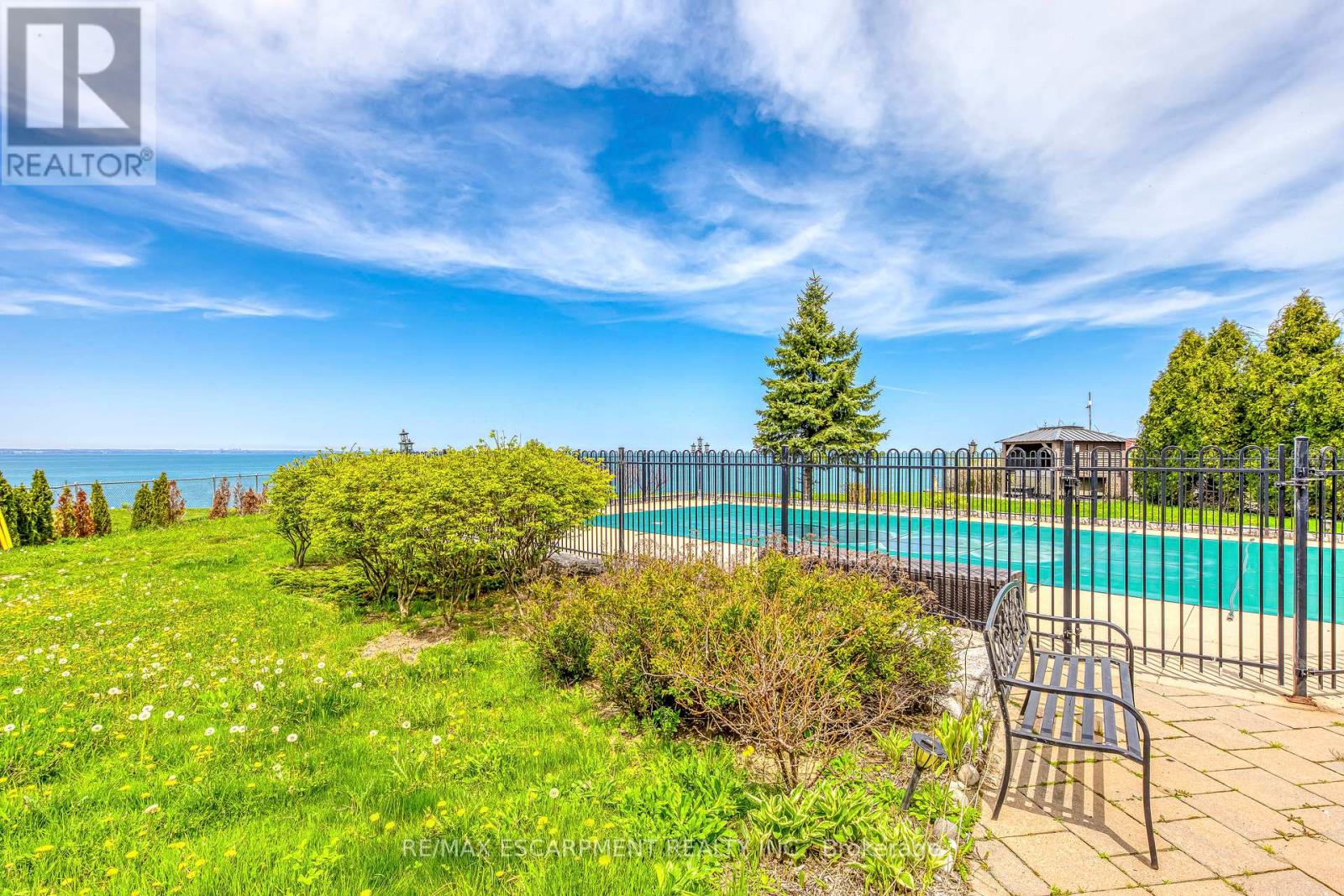 1073 North Service Road, Hamilton, Ontario  L8E 5E1 - Photo 40 - X12145891
