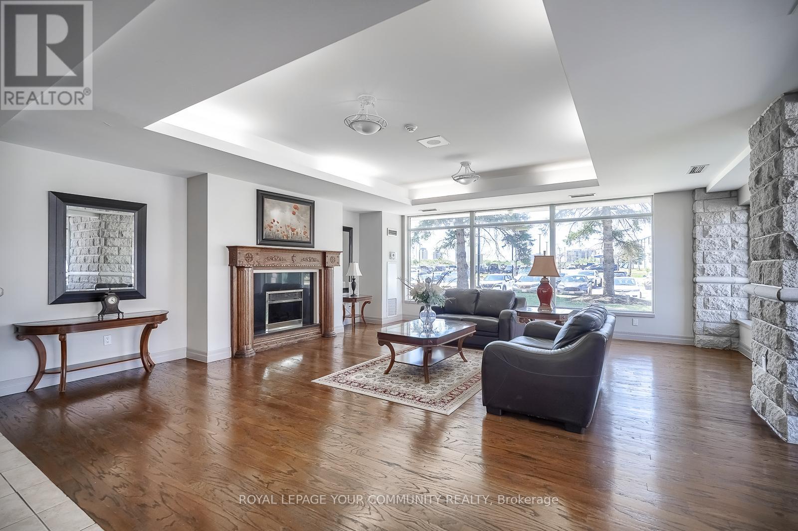 109 - 2502 Rutherford Road, Vaughan, Ontario  L4K 5N6 - Photo 4 - N12139704