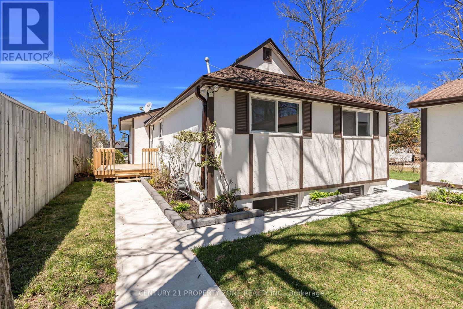 1312 River Road W, Wasaga Beach, Ontario  L9Z 2W6 - Photo 10 - S12145868