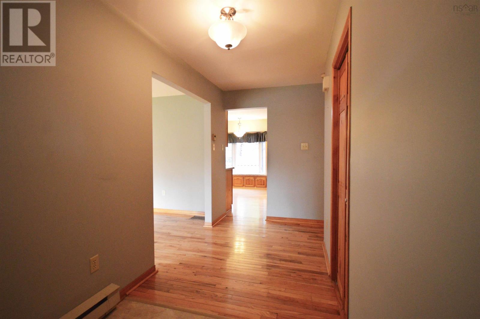 Property at 12 Tamarac Drive image 5