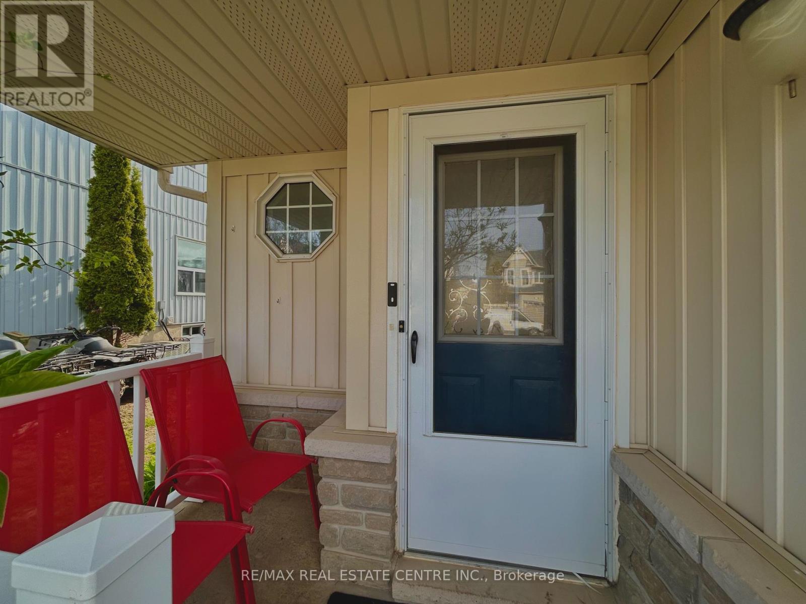 Property at 122 MARION STREET image 2