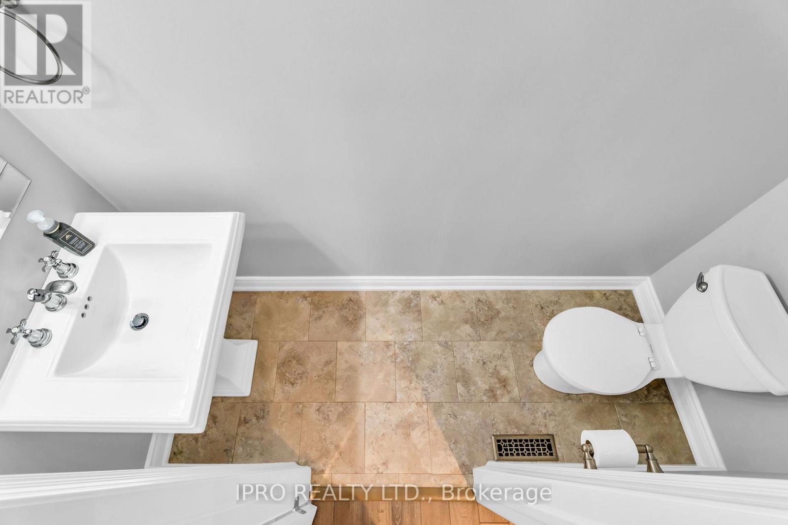 512 Mary Street, Burlington, Ontario  L7T 2V3 - Photo 19 - W12010047