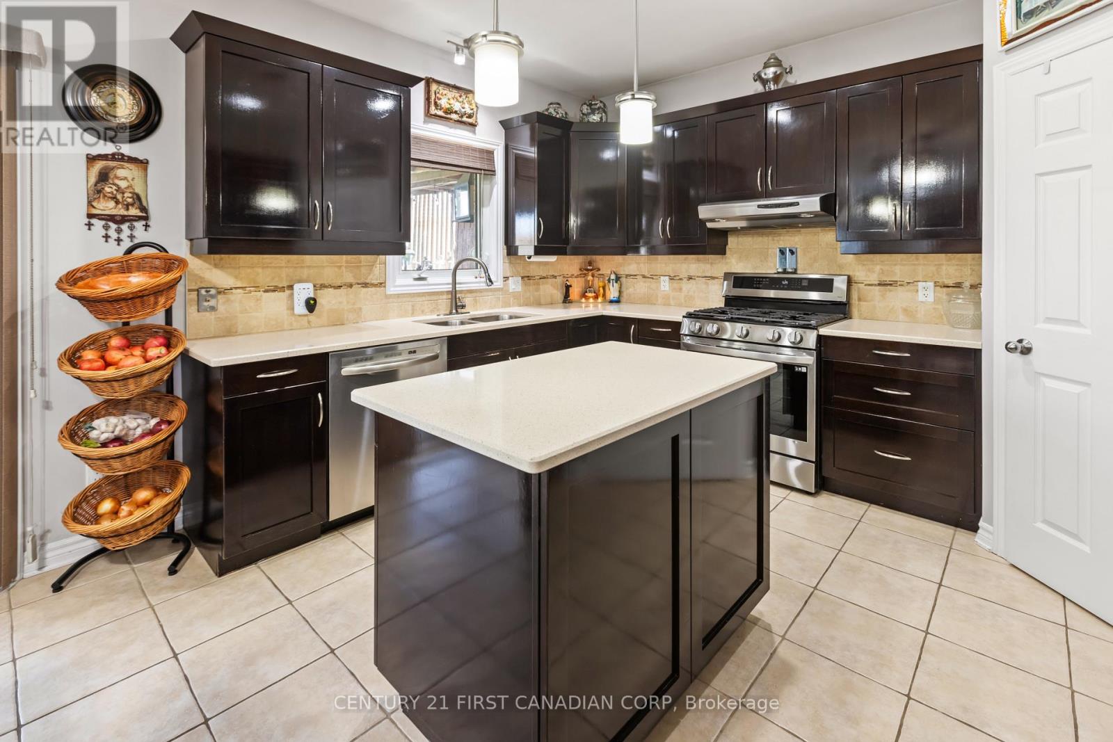 1479 Sandpiper Drive N, London North, Ontario  N5X 0E6 - Photo 8 - X12145961