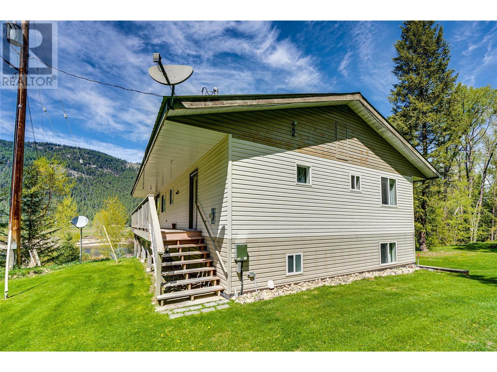 3315 Fiva Creek Road S, Westbridge, British Columbia  V0H 1Y0 - Photo 23 - 10347437