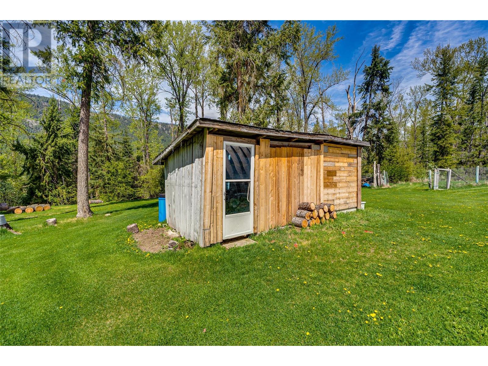 3315 Fiva Creek Road S, Westbridge, BC V0H1Y0