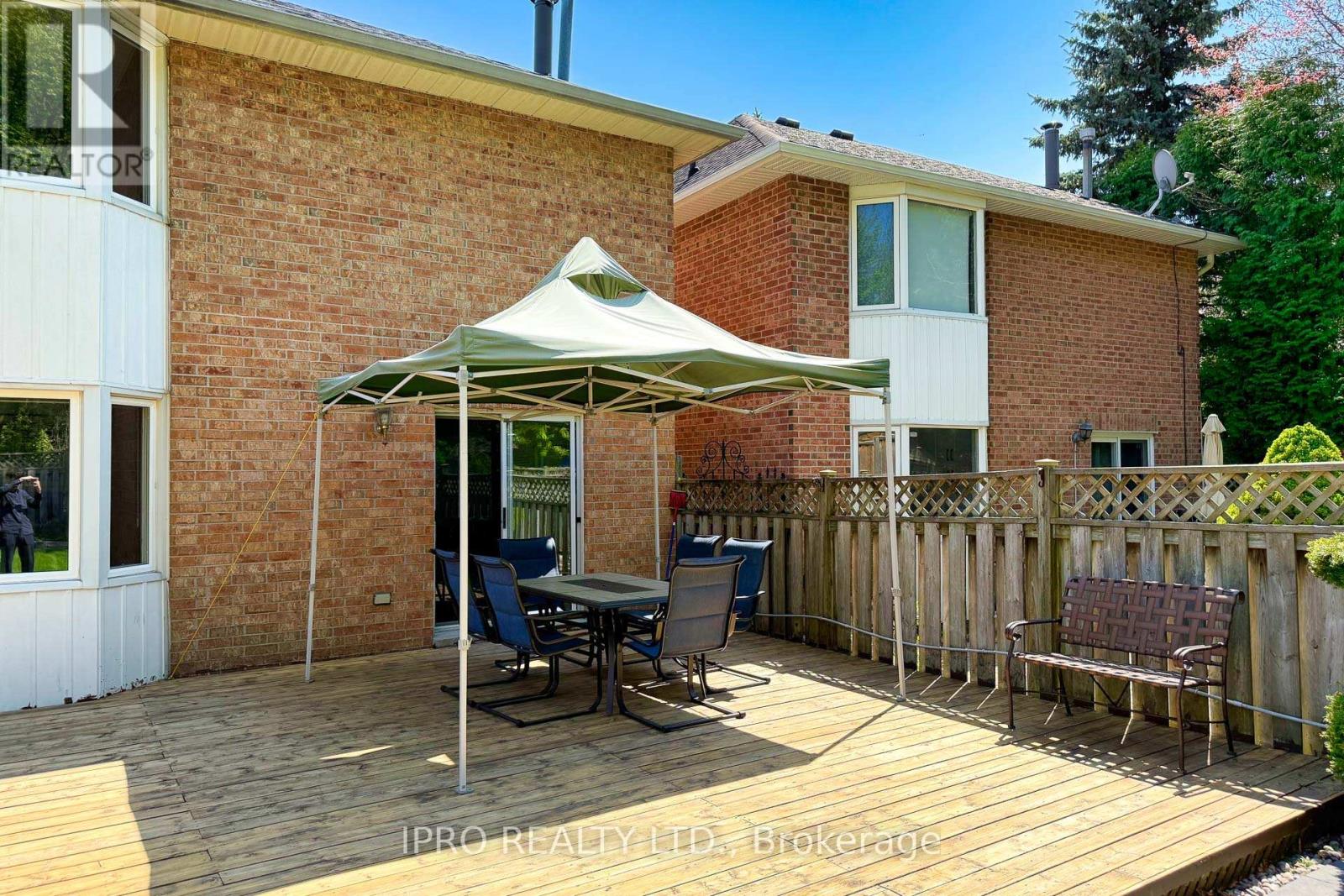 92 Rosebury Lane, Vaughan (West Woodbridge), Ontario  L4L 3Z8 - Photo 39 - N12135273