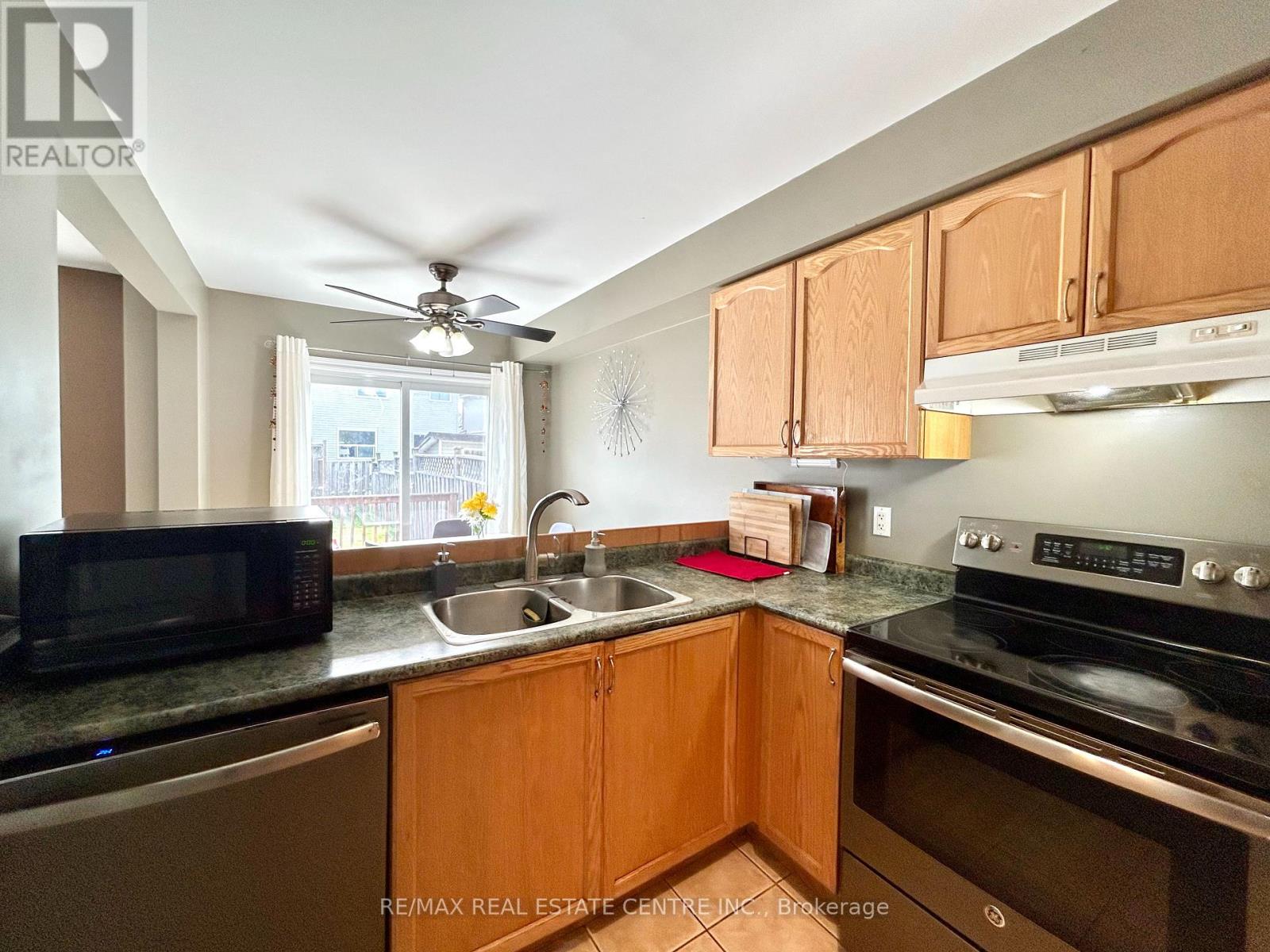 122 Marion Street, Shelburne, Ontario  L9V 3C2 - Photo 9 - X12145327
