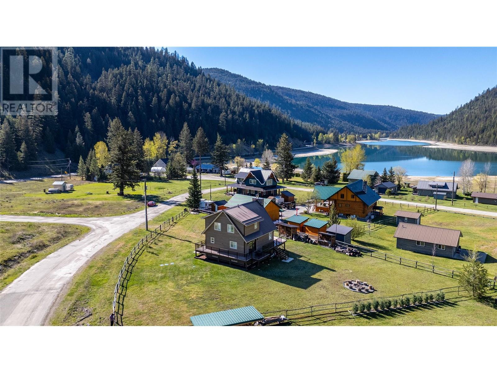 101 Skye Blue Loop, Princeton, BC V0X1W0
