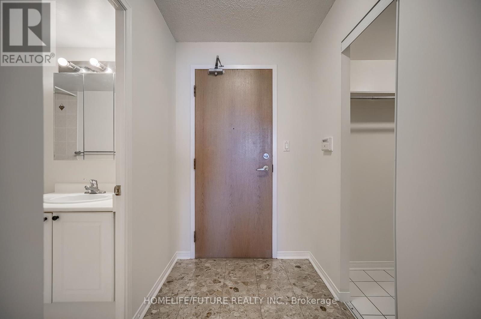 1622 - 233 Beecroft Road, Toronto, Ontario  M2N 6Z9 - Photo 2 - C12145922
