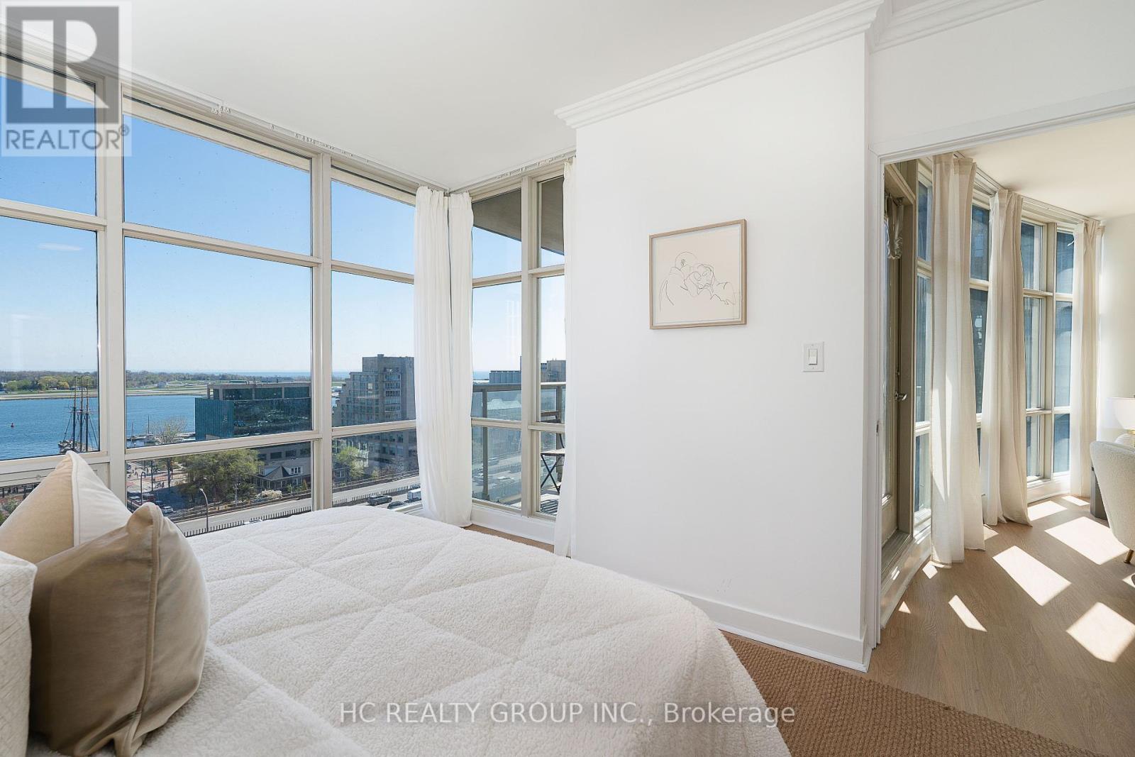 1212 - 35 Mariner Terrace, Toronto, Ontario  M5V 3V9 - Photo 14 - C12145979