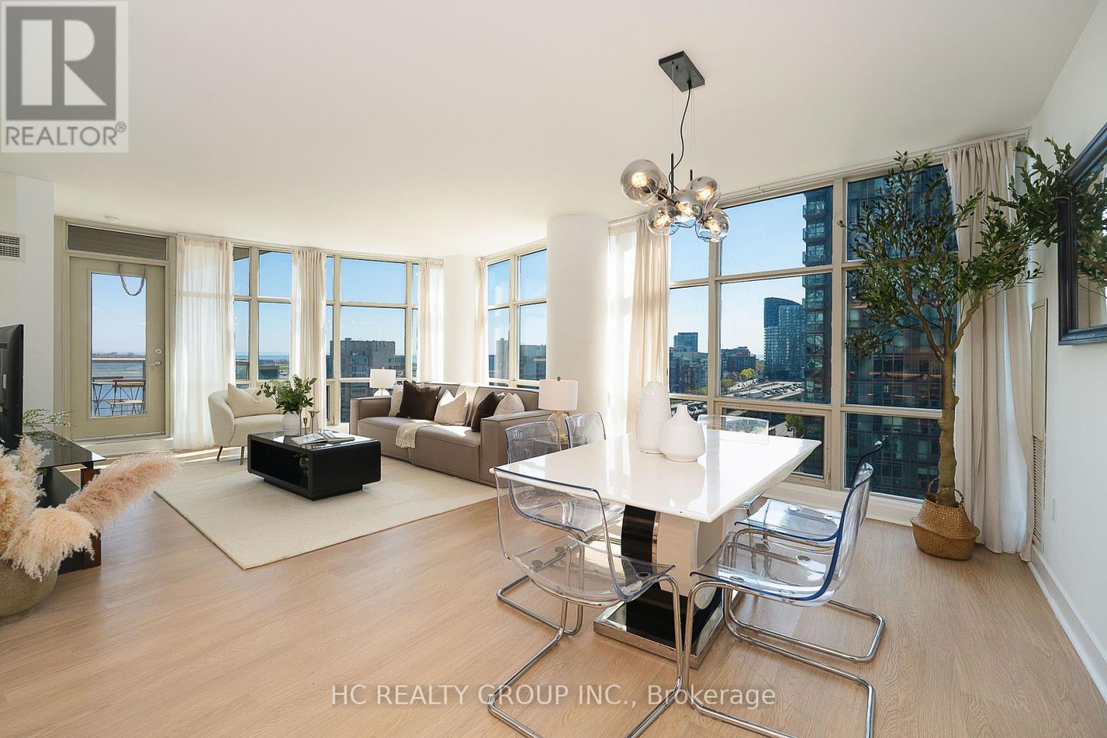 1212 - 35 Mariner Terrace, Toronto, Ontario  M5V 3V9 - Photo 5 - C12145979
