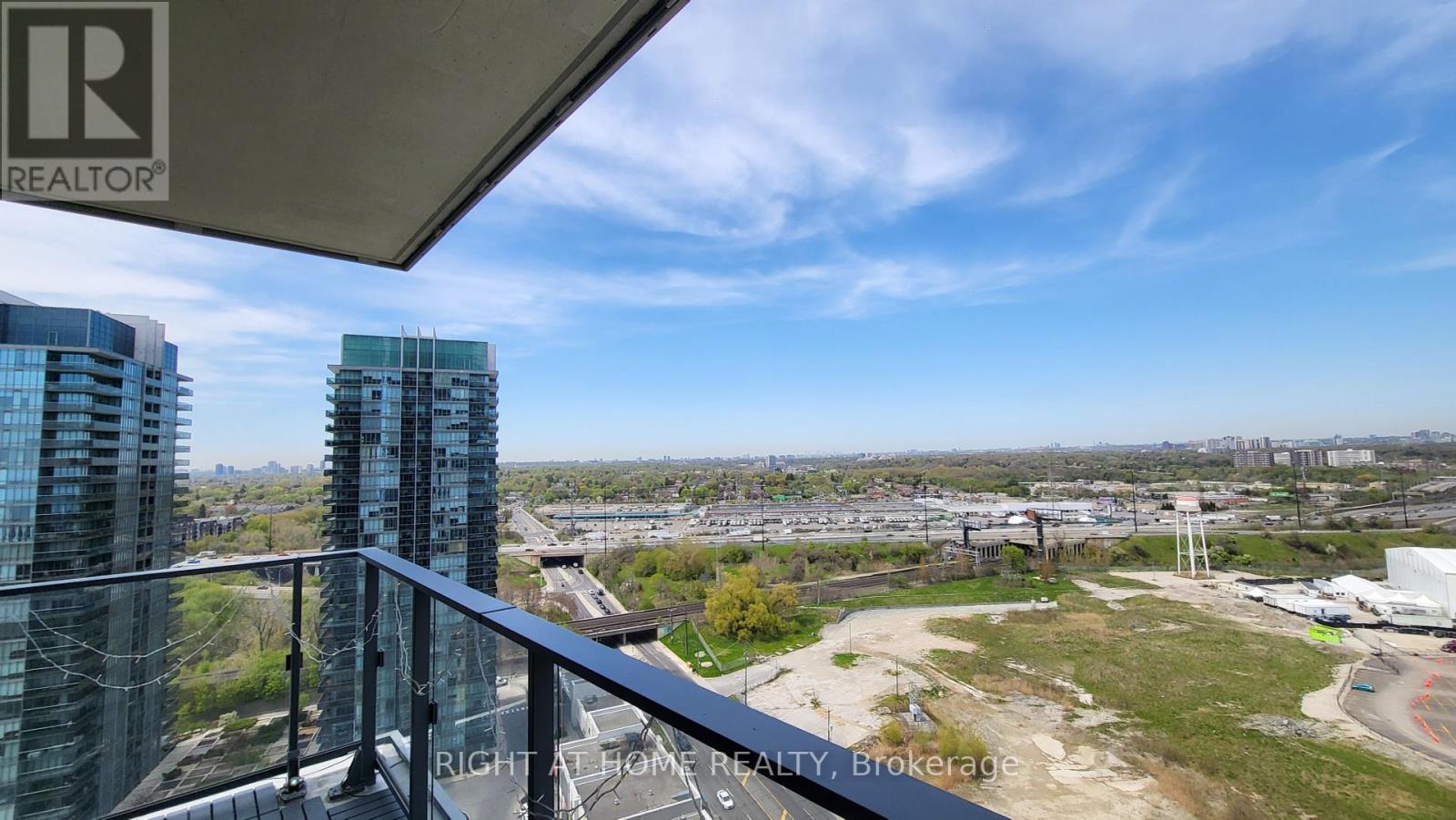 2307 - 10 Park Lawn Road, Toronto, Ontario  M8V 0H9 - Photo 15 - W12140692