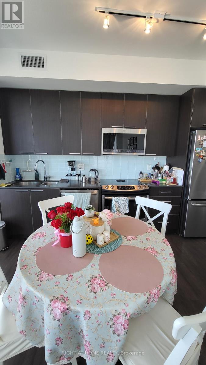 2307 - 10 Park Lawn Road, Toronto, Ontario  M8V 0H9 - Photo 3 - W12140692