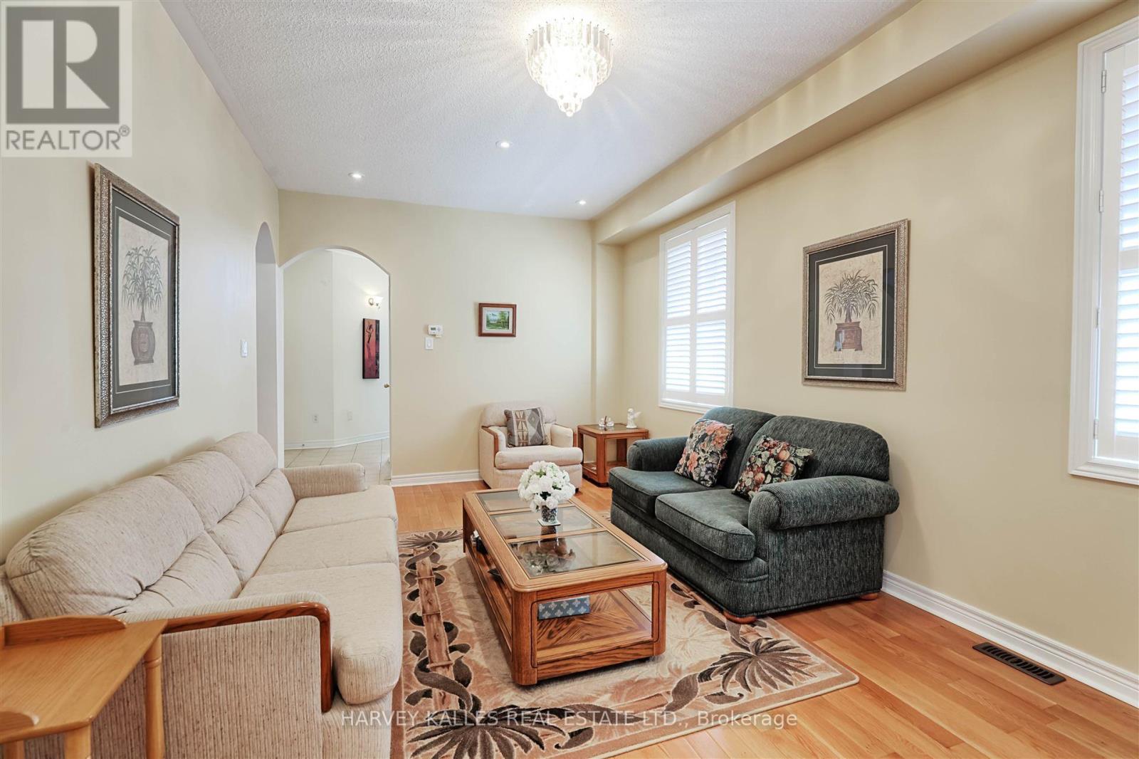 5180 Littlebend Drive, Mississauga, Ontario  L5M 8B6 - Photo 12 - W12145900
