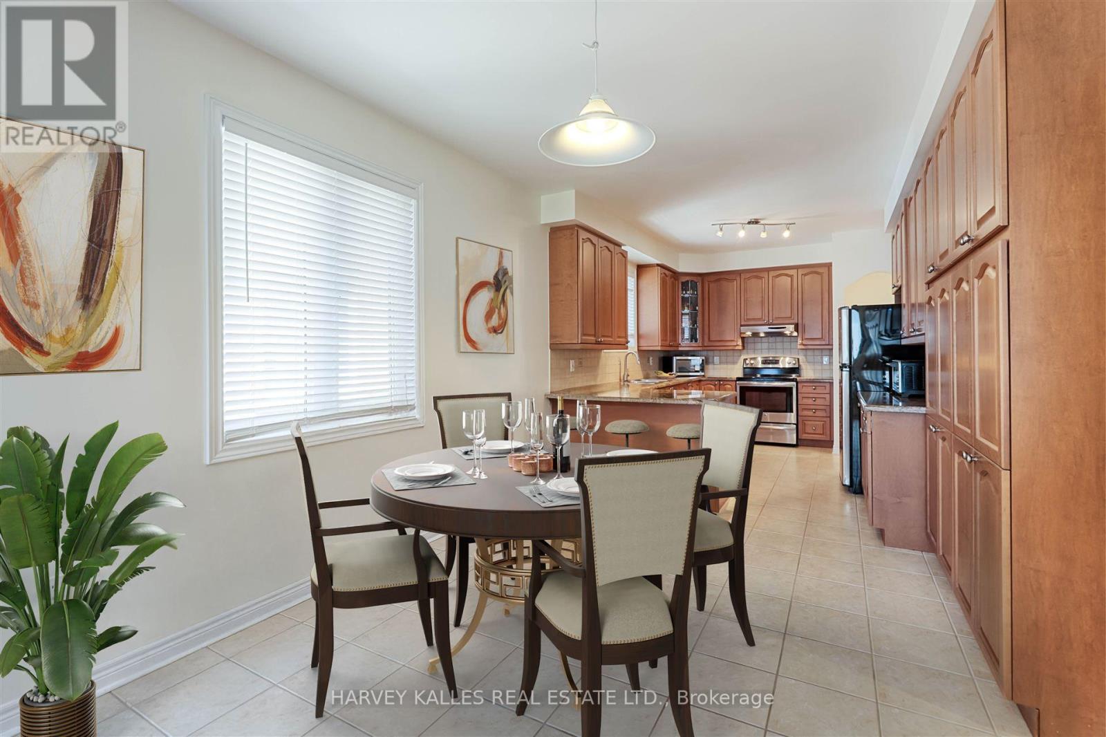5180 Littlebend Drive, Mississauga, Ontario  L5M 8B6 - Photo 7 - W12145900