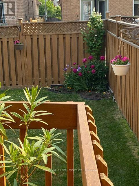 5180 Littlebend Drive, Mississauga, Ontario  L5M 8B6 - Photo 35 - W12145900