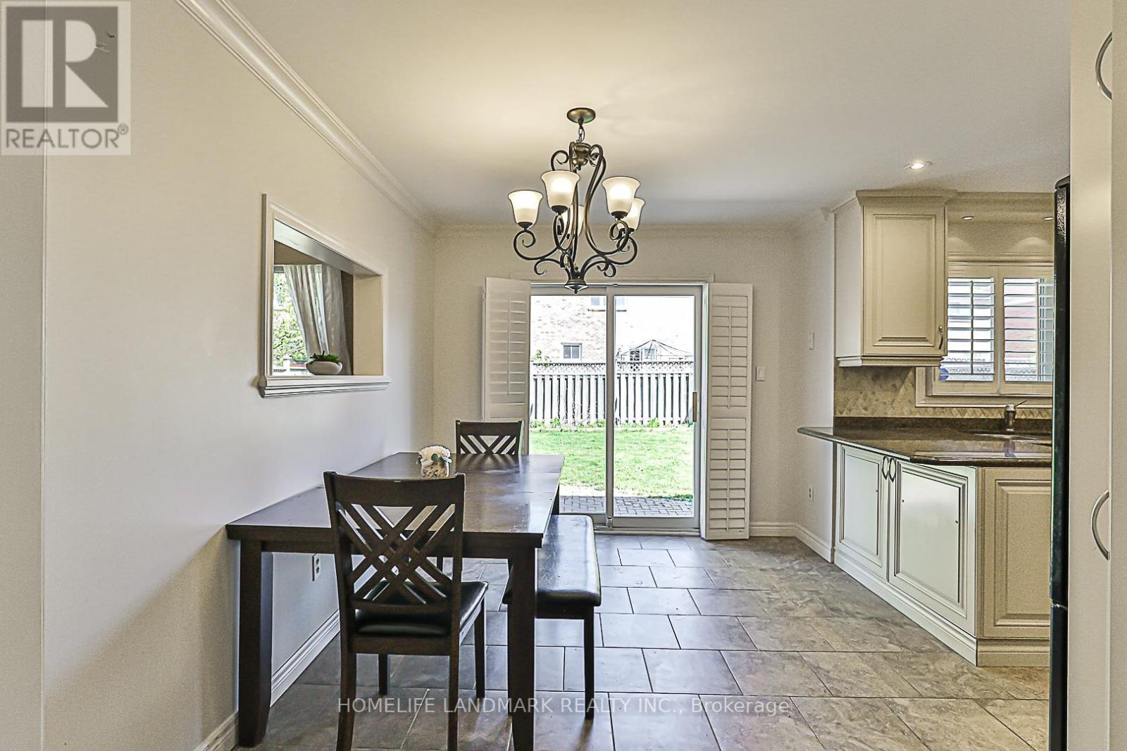 116 Cromwell Road, Vaughan, Ontario  L6A 1T9 - Photo 13 - N12145974