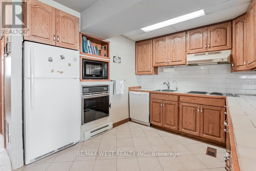 Property at 4669 ANDERSON AVENUE image 5