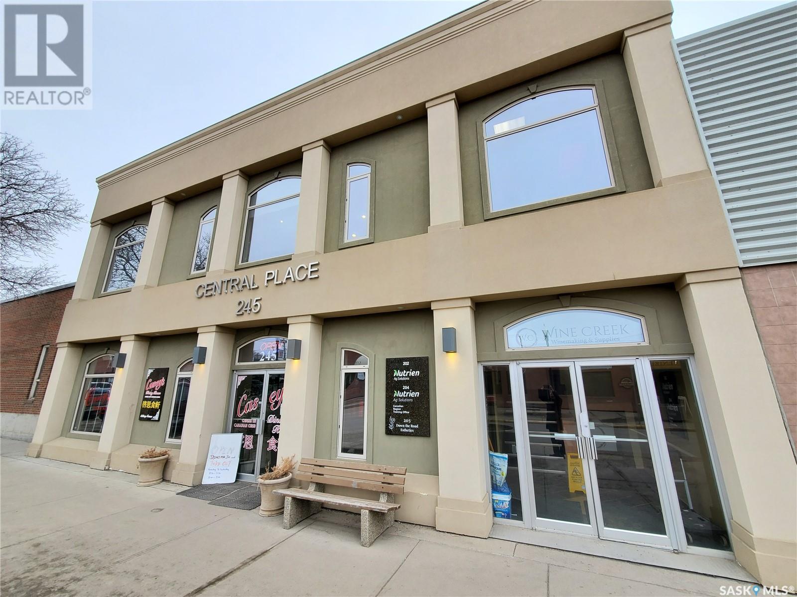 204 245 Central AVENUE N, Swift Current, Saskatchewan
