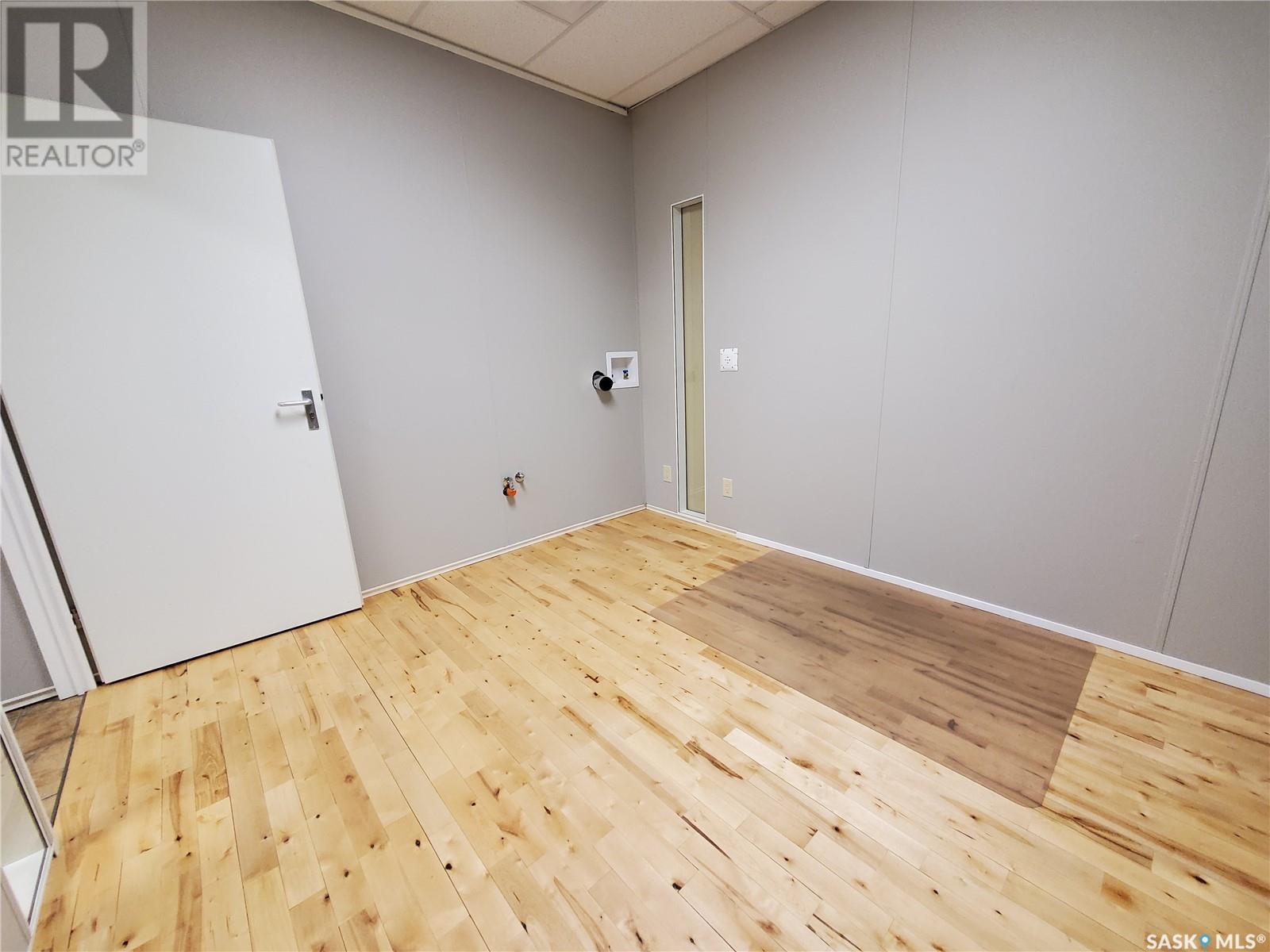204 245 Central Avenue N, Swift Current, Saskatchewan  S9H 0L3 - Photo 11 - SK005772