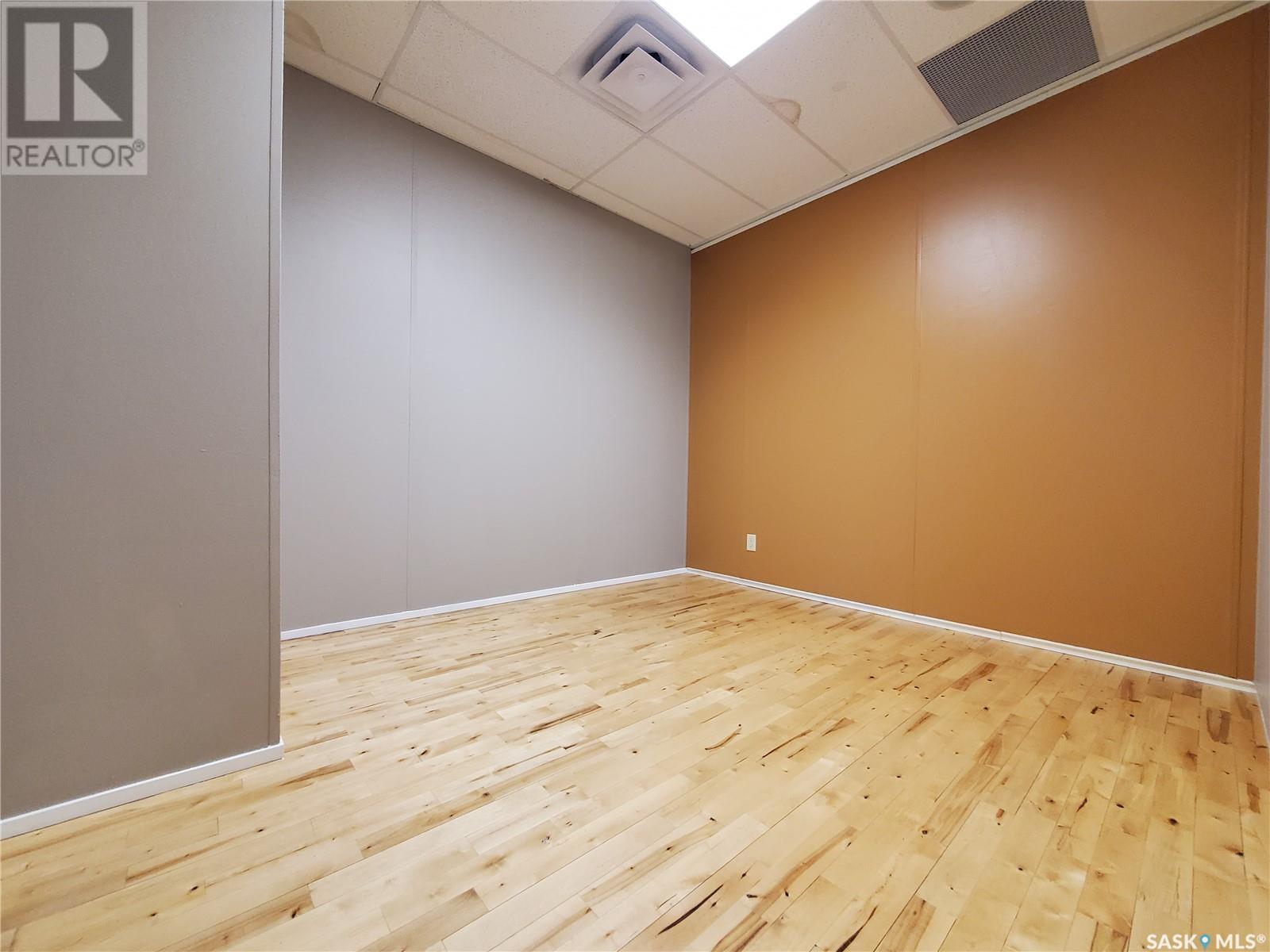 204 245 Central Avenue N, Swift Current, Saskatchewan  S9H 0L3 - Photo 15 - SK005772