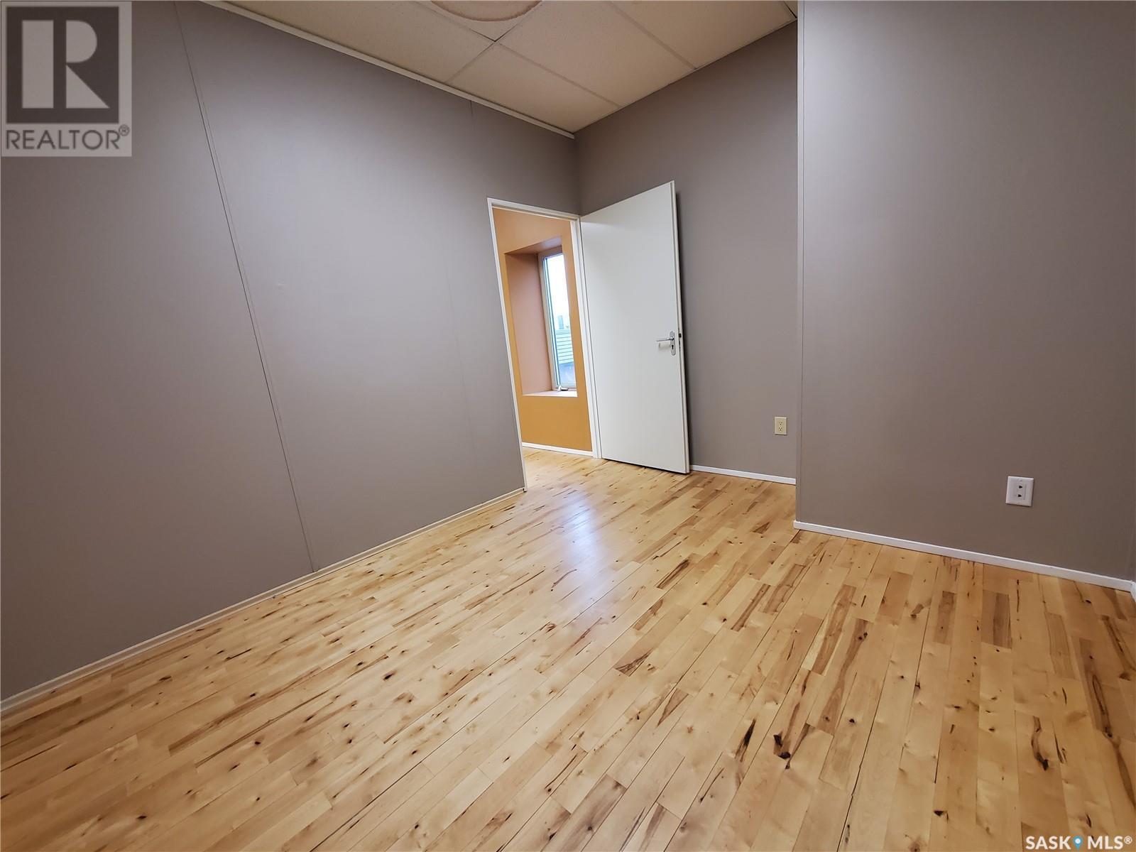 204 245 Central Avenue N, Swift Current, Saskatchewan  S9H 0L3 - Photo 16 - SK005772