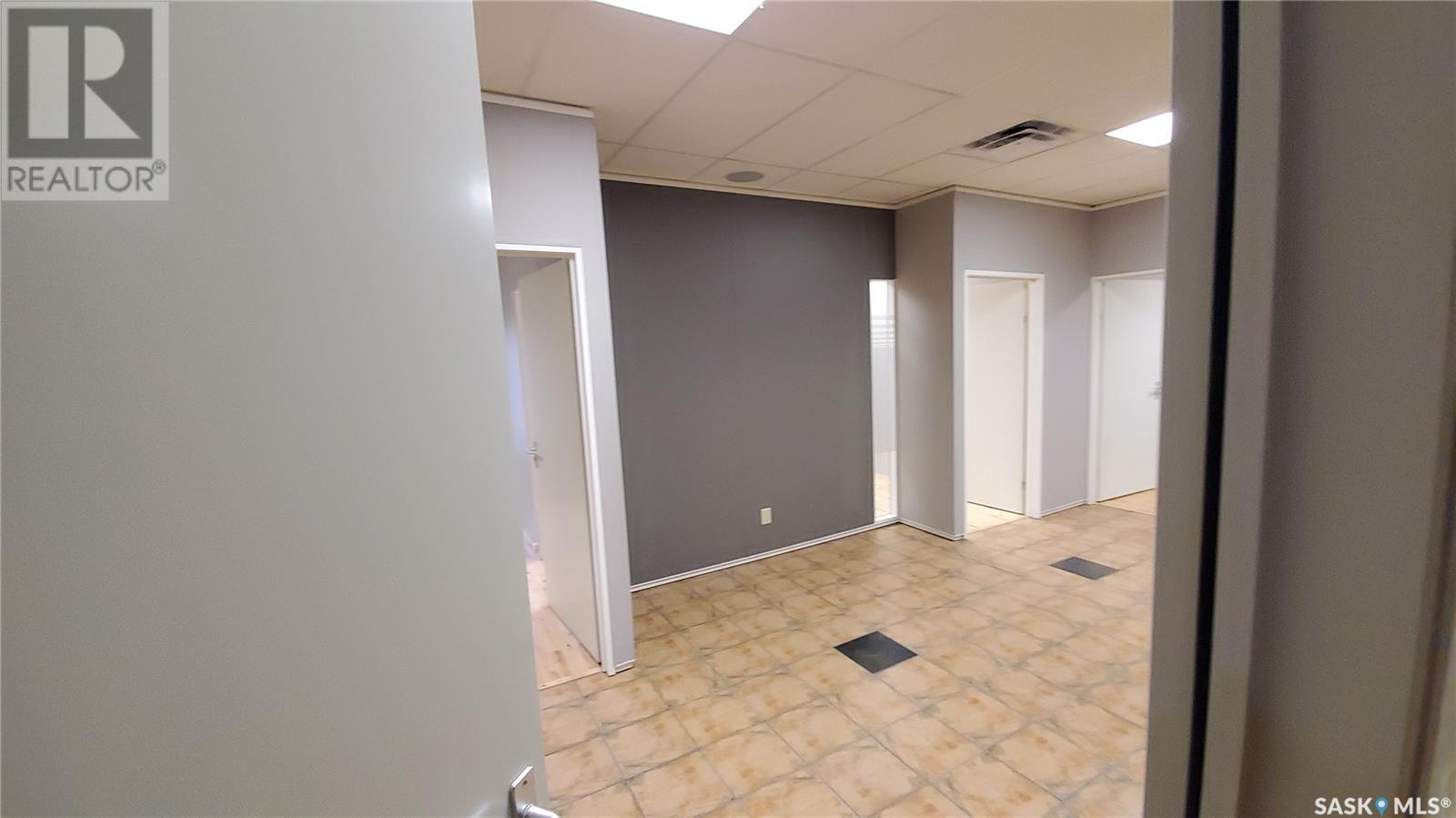 204 245 Central Avenue N, Swift Current, Saskatchewan  S9H 0L3 - Photo 23 - SK005772