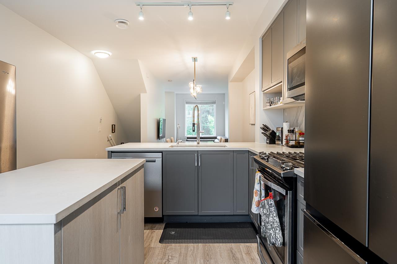 2 9718 161a Street, Surrey, British Columbia  V4N 6S7 - Photo 8 - R3002474