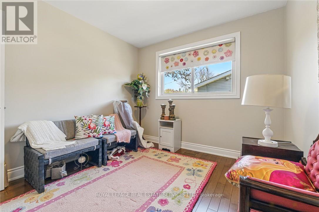296 Glen Afton Drive, Burlington, Ontario  L7L 1H1 - Photo 19 - W12145940