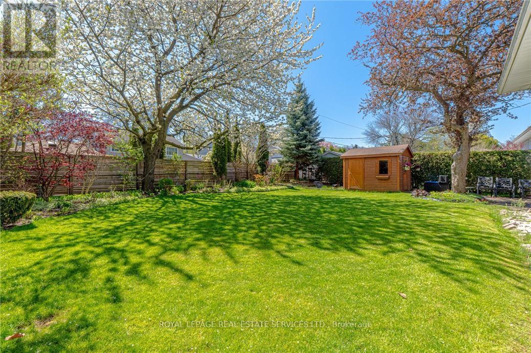 296 Glen Afton Drive, Burlington, Ontario  L7L 1H1 - Photo 35 - W12145940