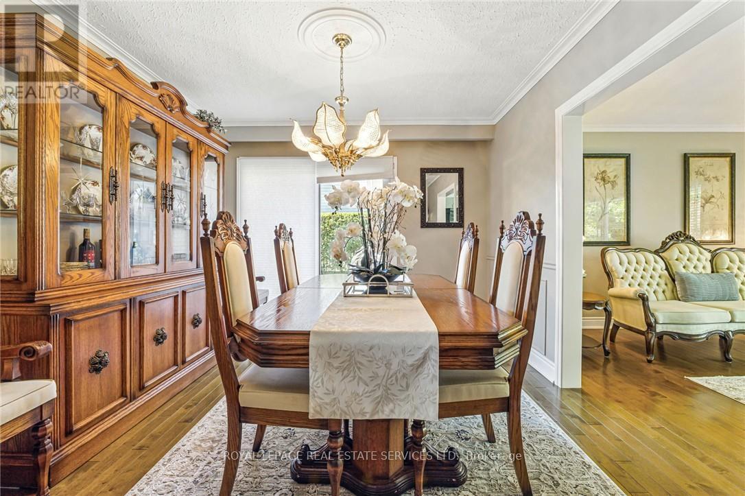 296 Glen Afton Drive, Burlington, Ontario  L7L 1H1 - Photo 9 - W12145940