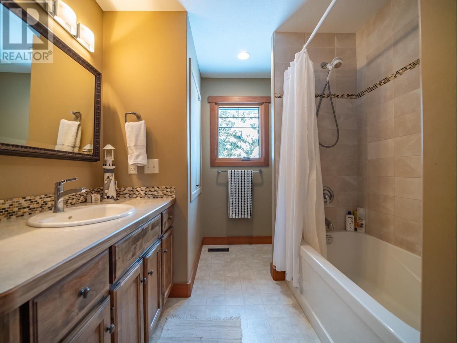 2504 Gould Road, Kamloops, British Columbia  V0E 3E1 - Photo 16 - 10346762