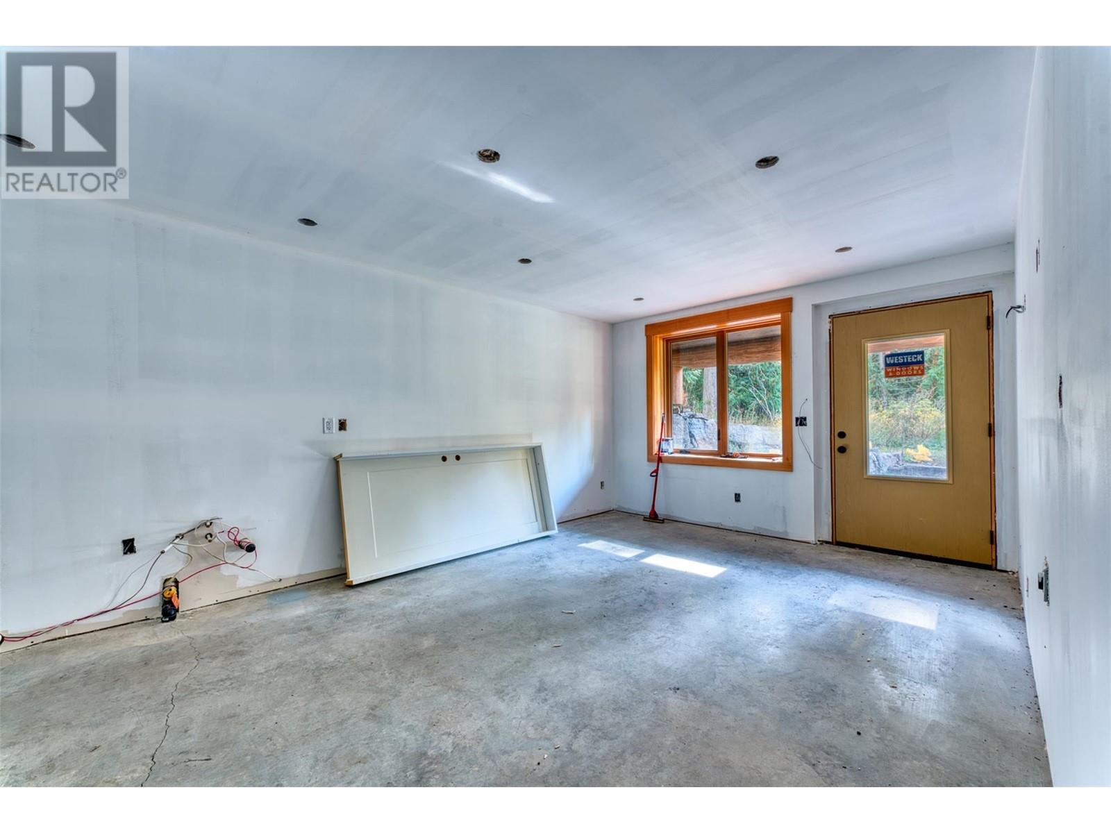 8726 Forsberg Road, Vernon, British Columbia  V1B 3M6 - Photo 55 - 10344807