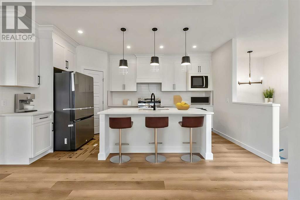 Property at 13 Drake Landing Square image 3