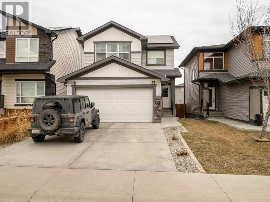 Property at 409 Moonlight Way W image 1