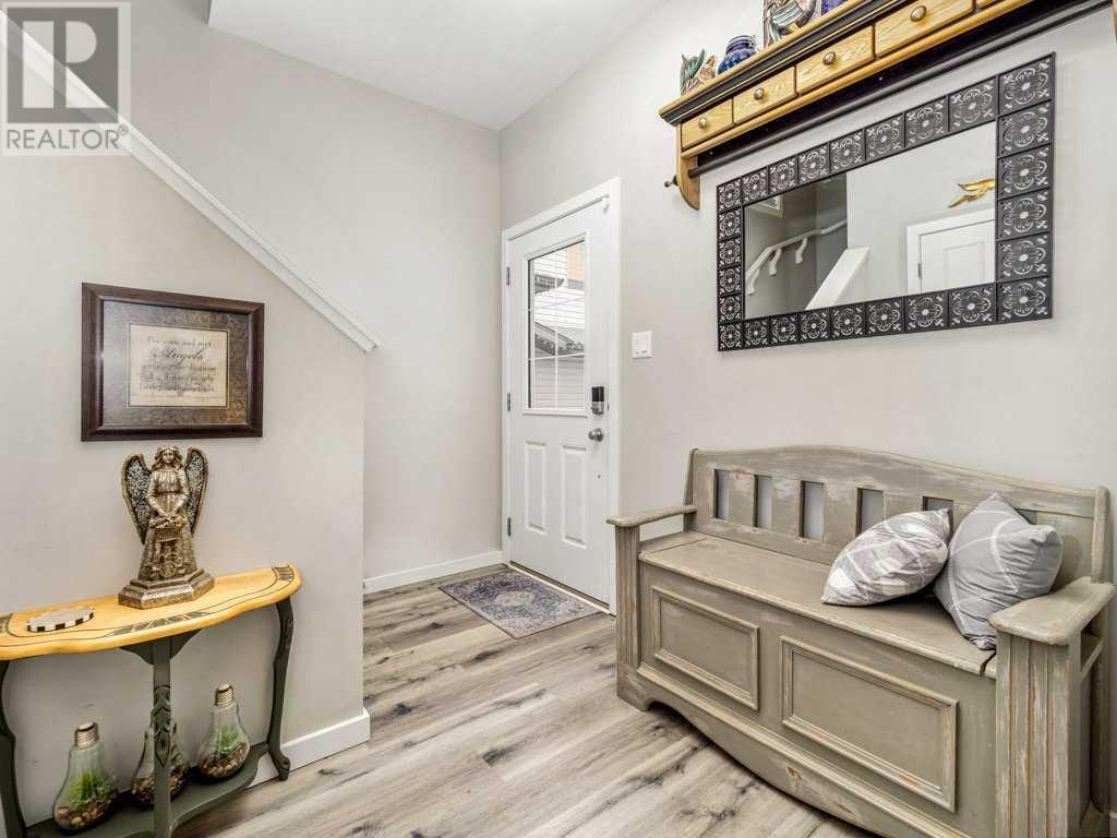 Property at 409 Moonlight Way W image 4