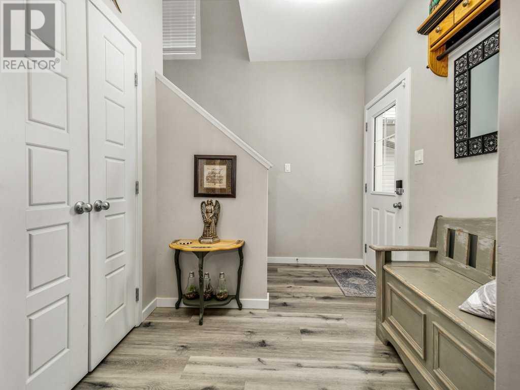 Property at 409 Moonlight Way W image 5