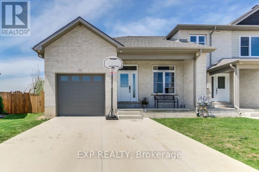 16 Pintail Lane, Norfolk, Ontario  N0E 1M0 - Photo 2 - X12145987