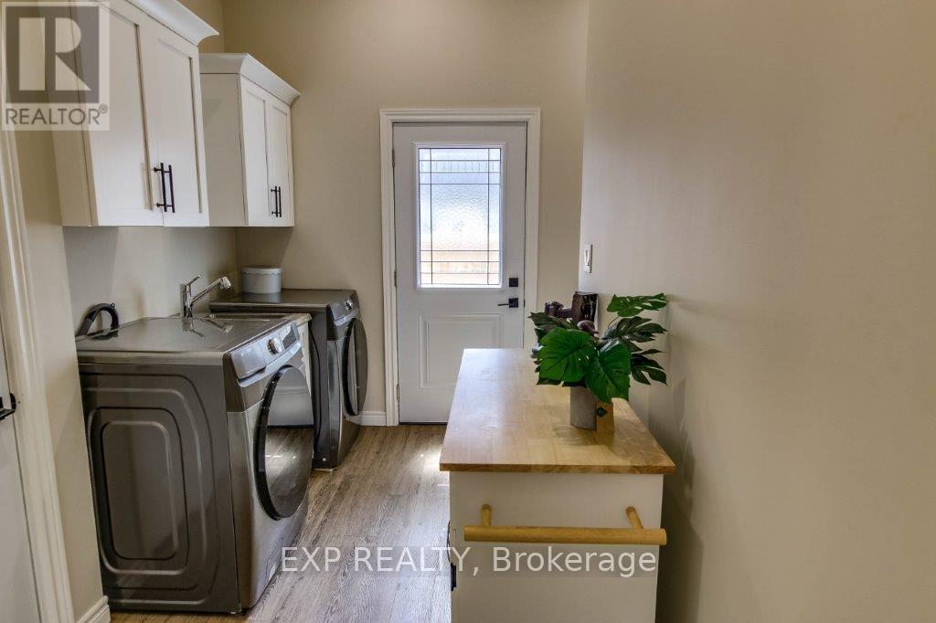16 Pintail Lane, Norfolk, Ontario  N0E 1M0 - Photo 4 - X12145987