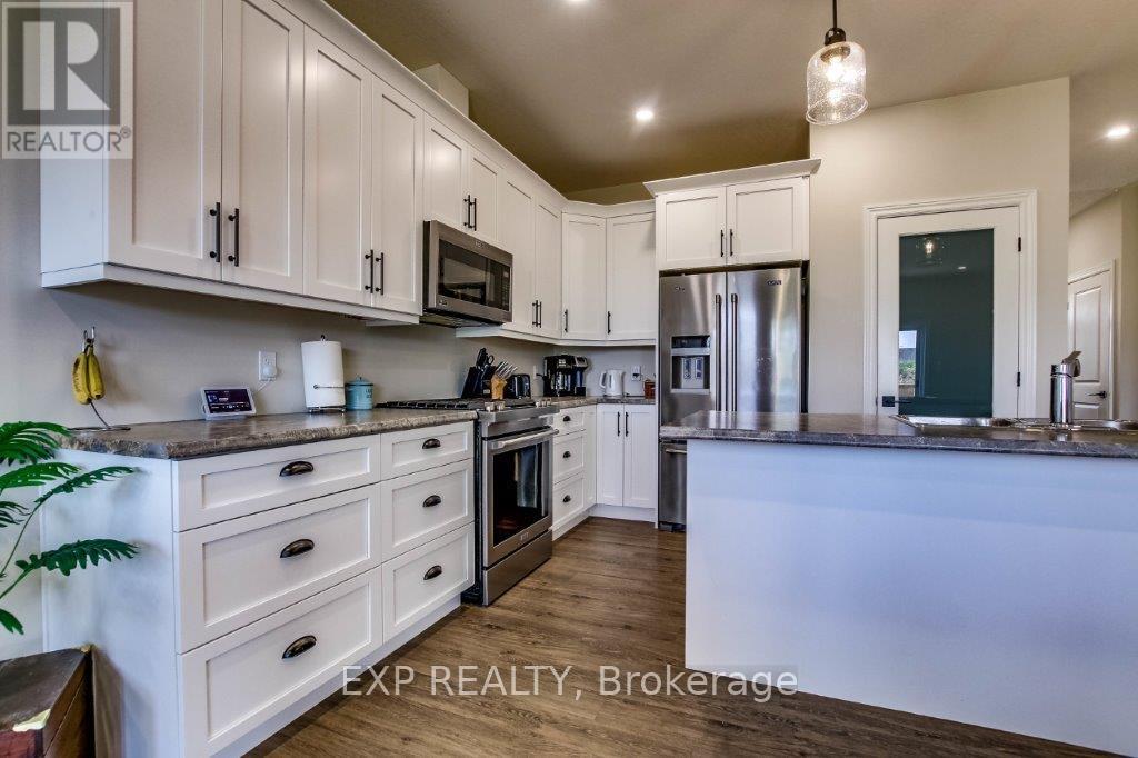 16 Pintail Lane, Norfolk, Ontario  N0E 1M0 - Photo 8 - X12145987