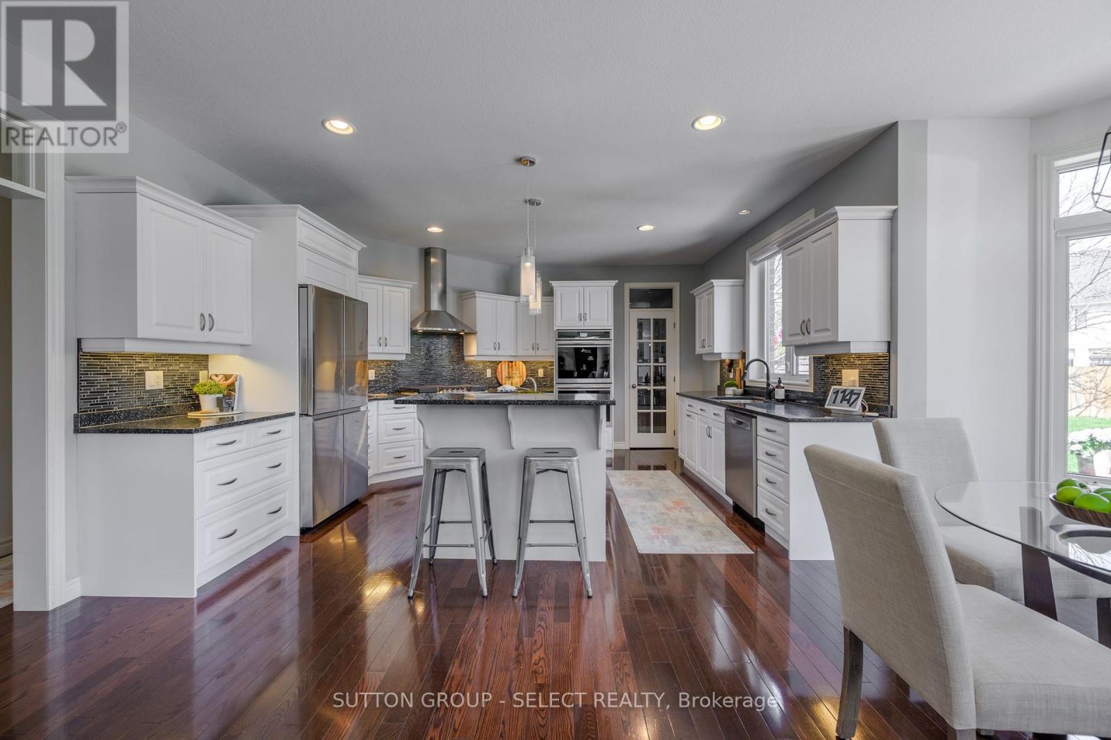 215 East Rivertrace Walk, London North, Ontario  N6G 5L1 - Photo 18 - X12145992