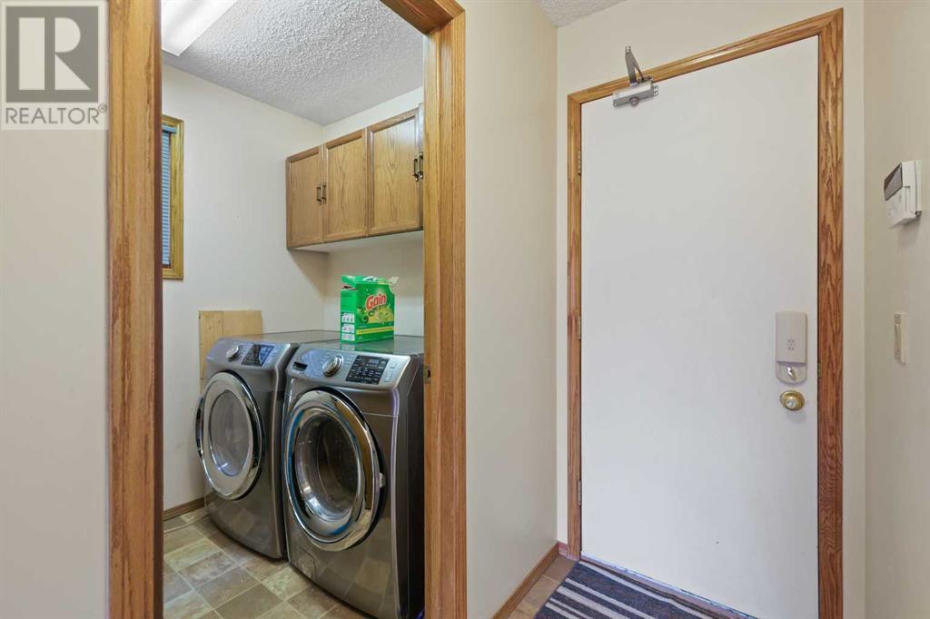 7 Sunhaven Way Se, Calgary, Alberta  T2X 2N7 - Photo 30 - A2213558