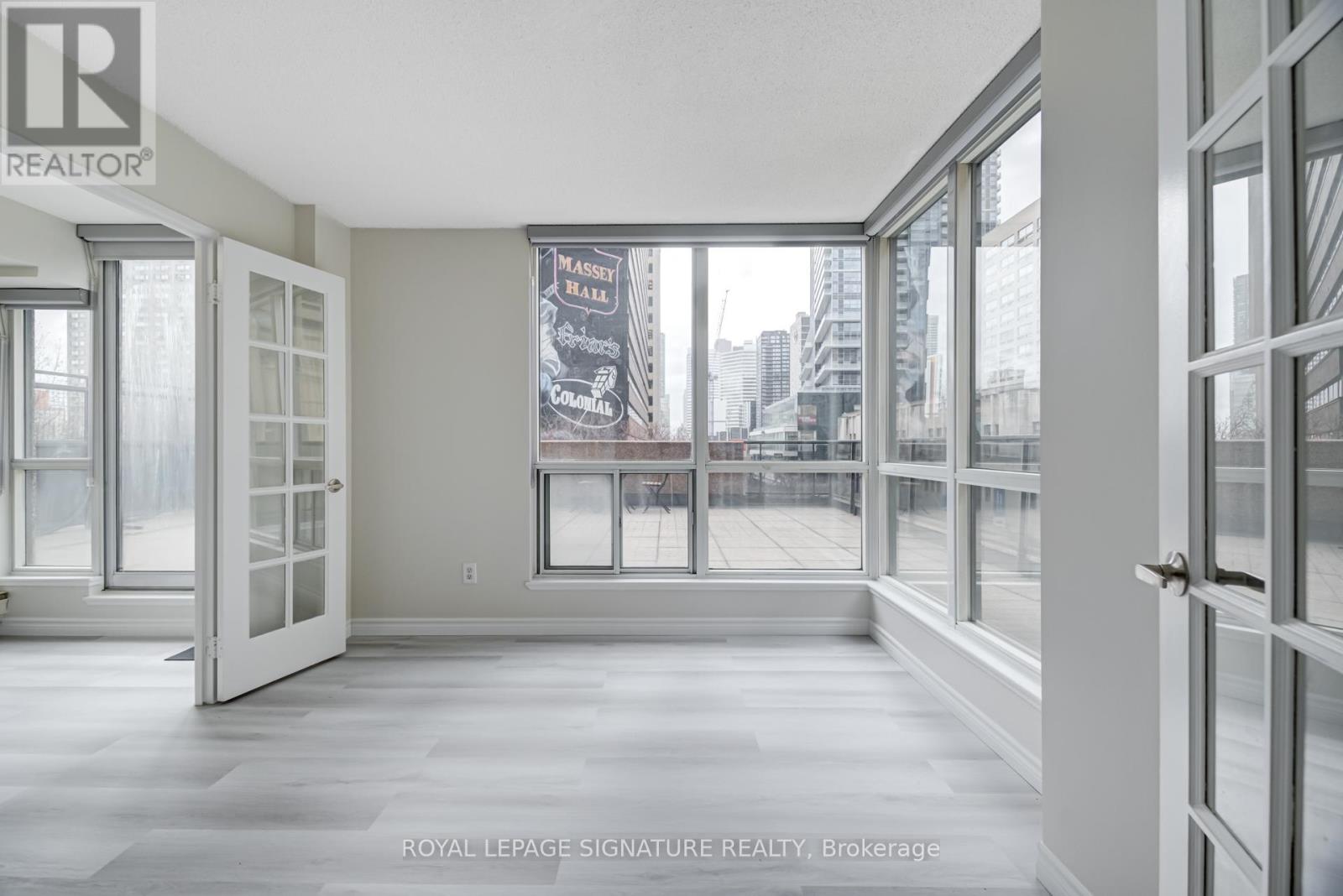 306 - 7 Carlton Street, Toronto, Ontario  M5B 1L2 - Photo 10 - C12146006