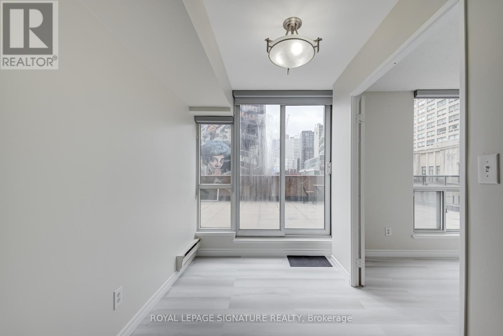 306 - 7 Carlton Street, Toronto, Ontario  M5B 1L2 - Photo 14 - C12146006