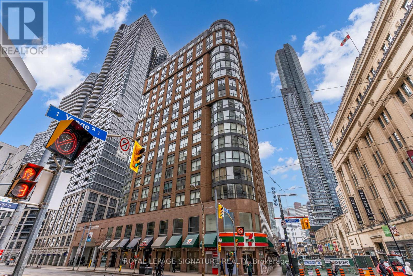 306 - 7 Carlton Street, Toronto, Ontario  M5B 1L2 - Photo 2 - C12146006