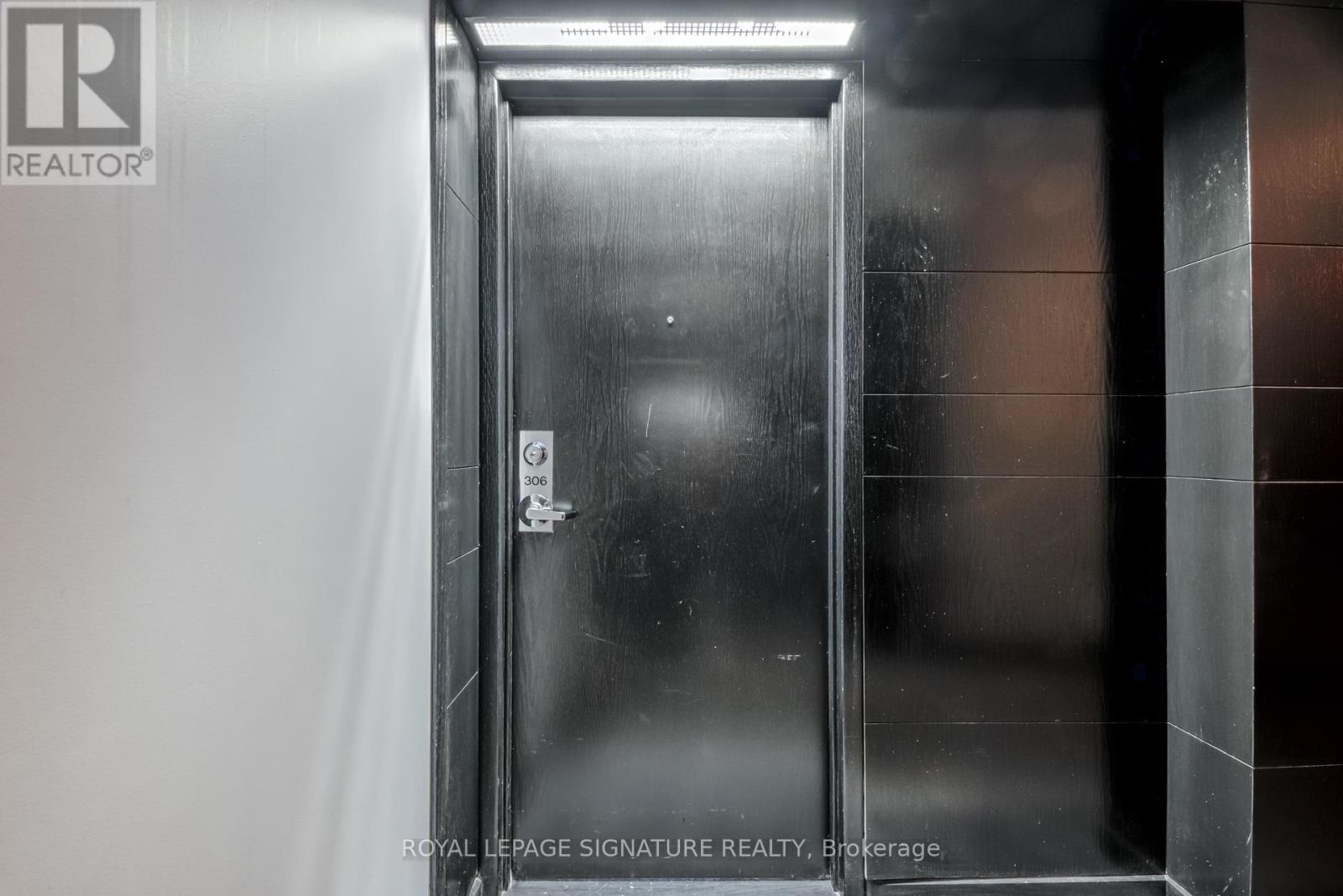 306 - 7 Carlton Street, Toronto, Ontario  M5B 1L2 - Photo 4 - C12146006