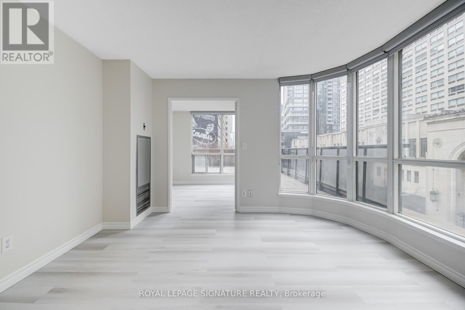 306 - 7 Carlton Street, Toronto, Ontario  M5B 1L2 - Photo 9 - C12146006