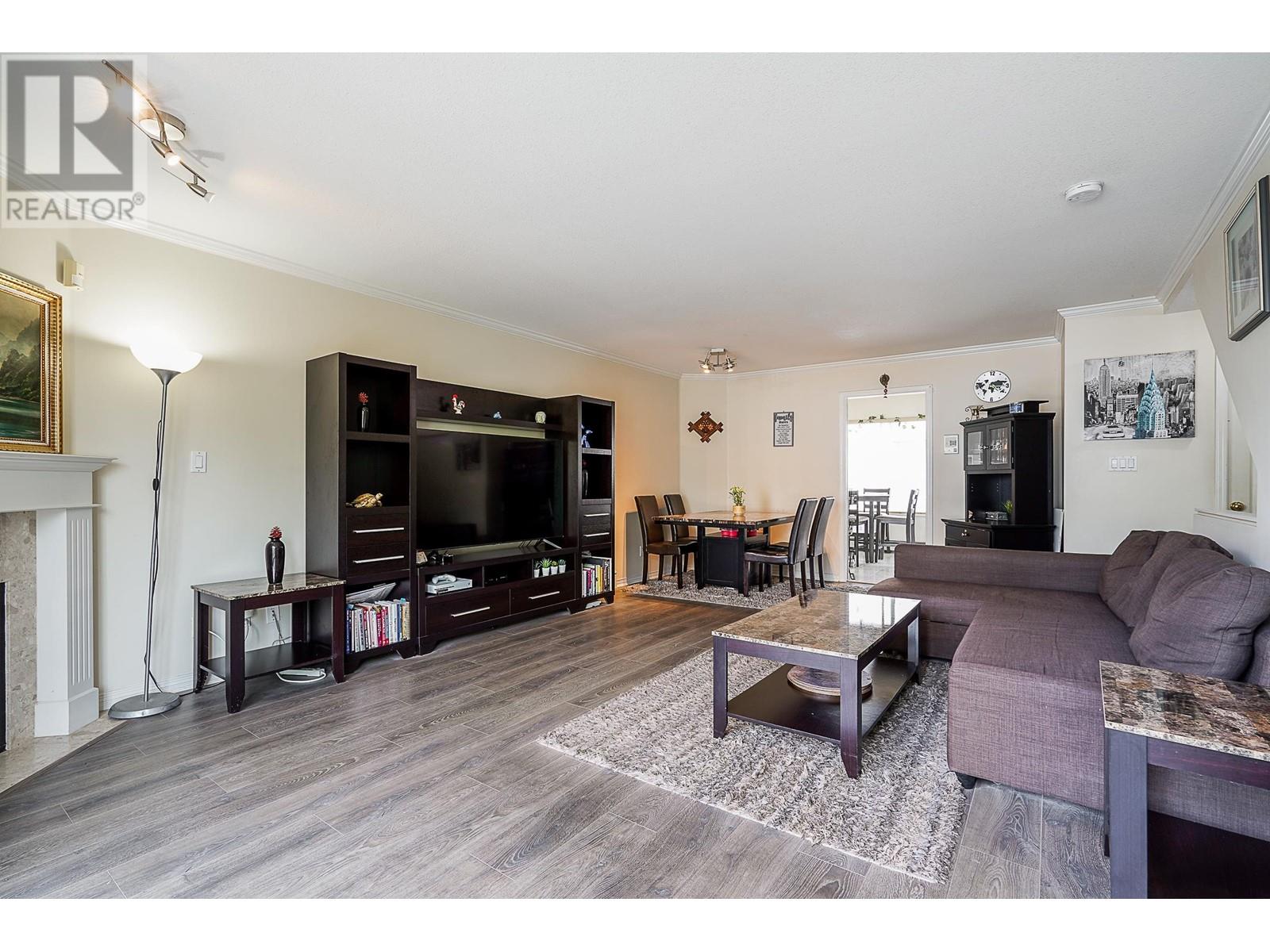 Property at 44 22800 WINDSOR COURT image 3